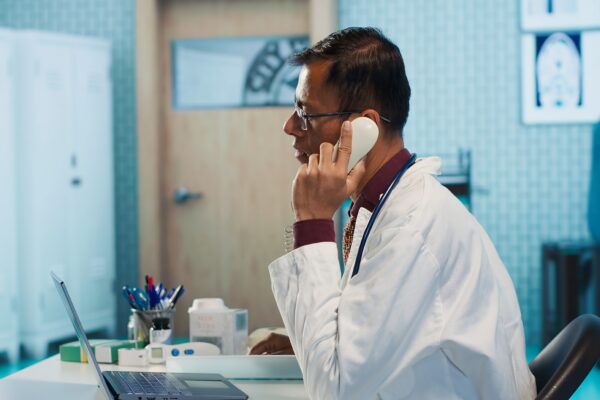 24/7 Doctor on Call: Your Medical Safety Net in Dubai
